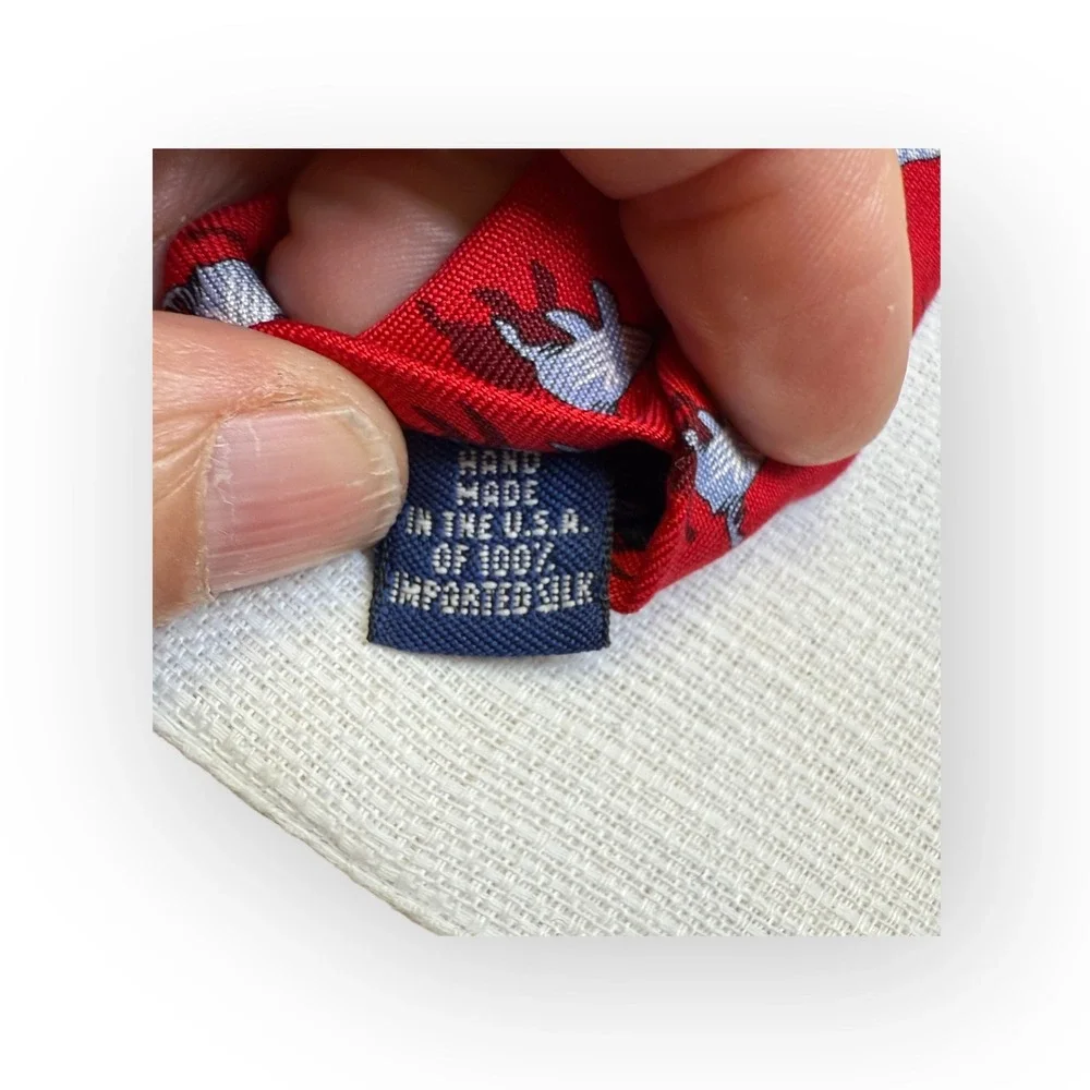 Vineyard Vines Custom Collection Red Shark‎ Print Silk Blend Necktie